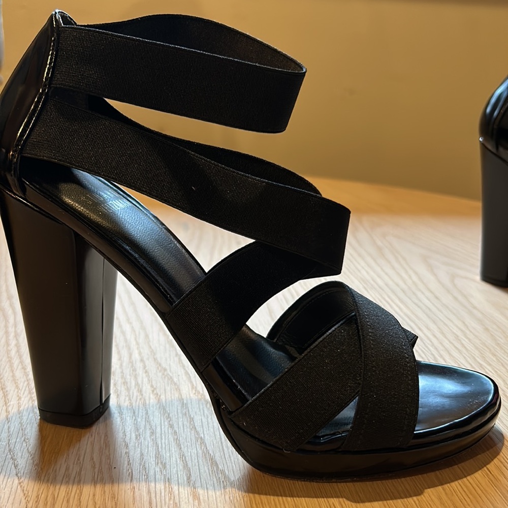 Stuart Weitzman Black Platform Pump - image 8